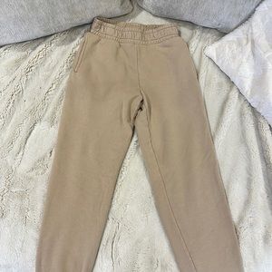 Aritzia Wilfred Sweatpants